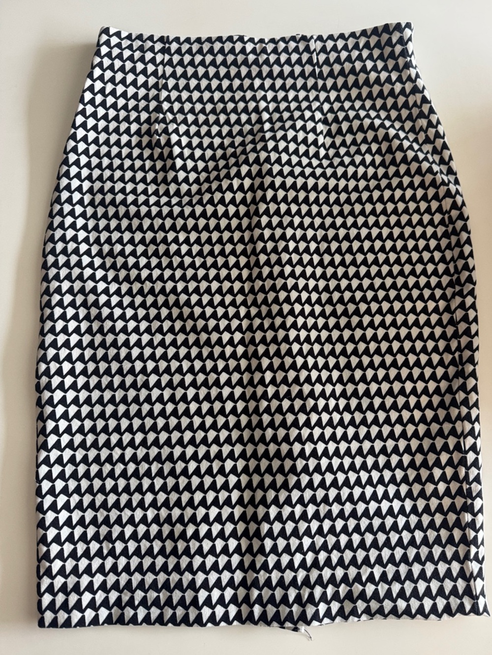 Banana Republic Black and White Chevron Pencil Skirt